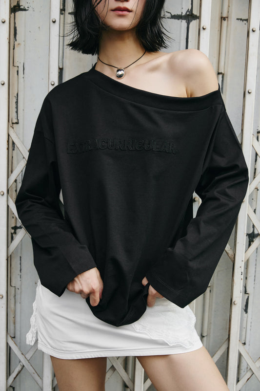 LONGSLEEVE OFF-SHOULDER IN BLACK