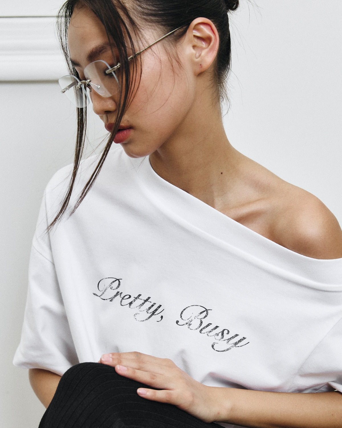PRETTY, BUSY TEE IN WHITE
