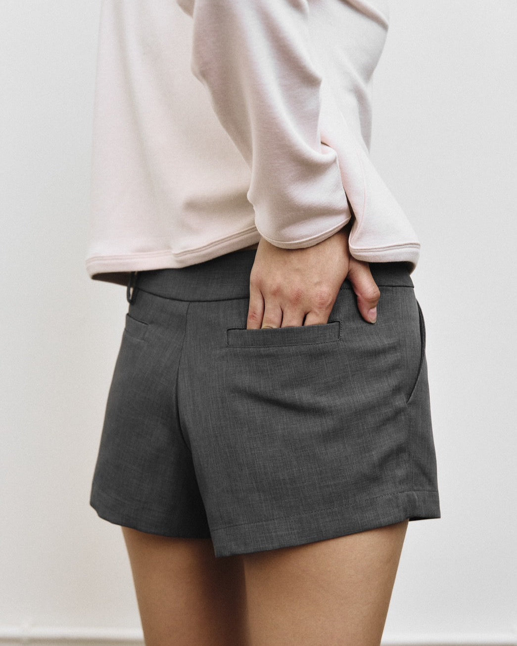 MICROSHORTS IN DARK GREY