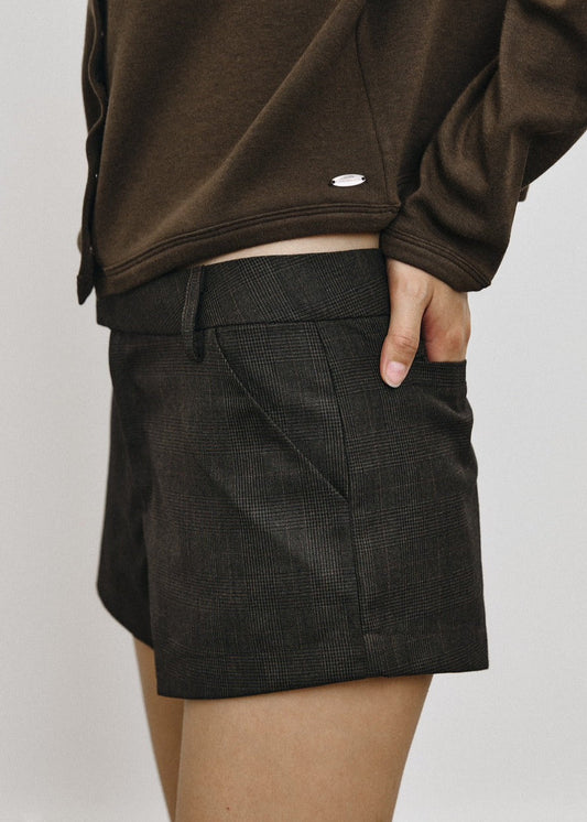 MICROSHORTS IN BROWN