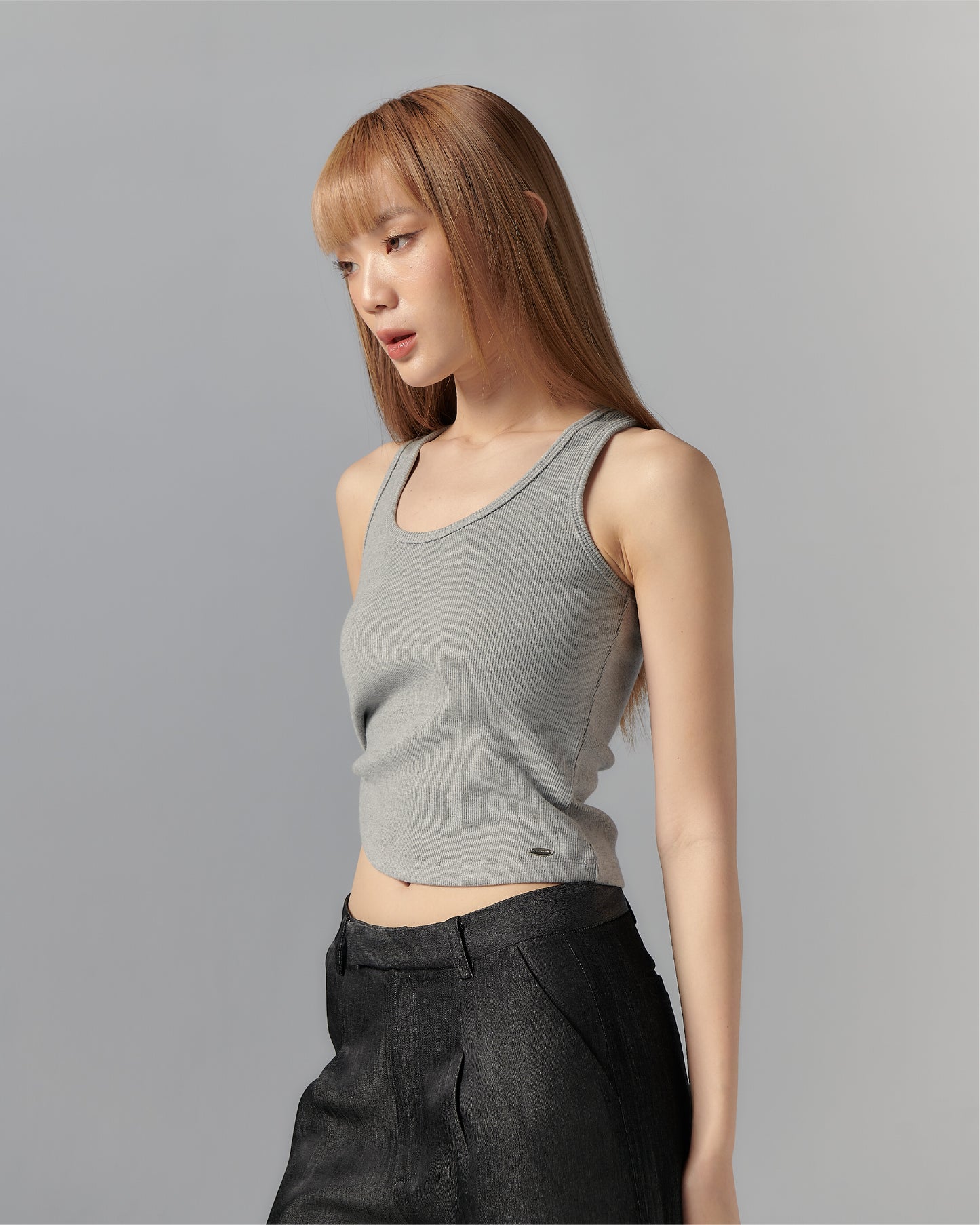 ASYMMETRICAL U-NECK TANK IN GREY