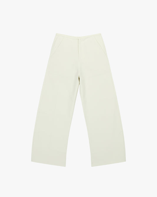 BAGGY CURVED PANTS IN CREAM