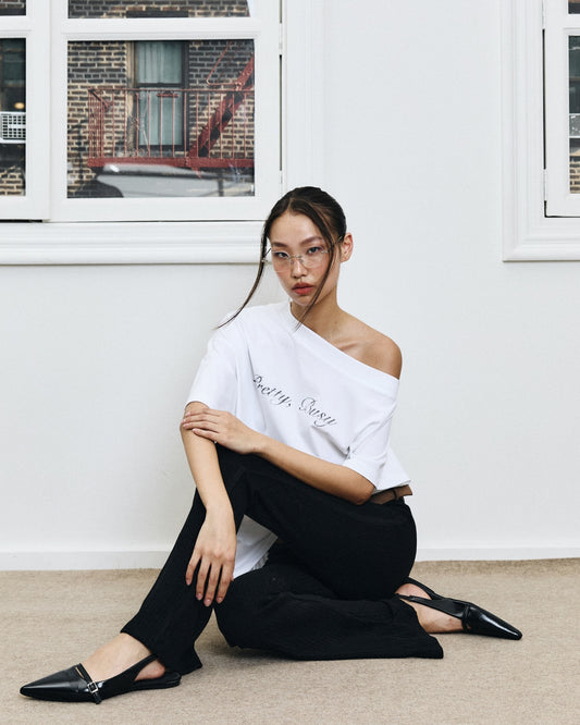 PRETTY, BUSY TEE IN WHITE