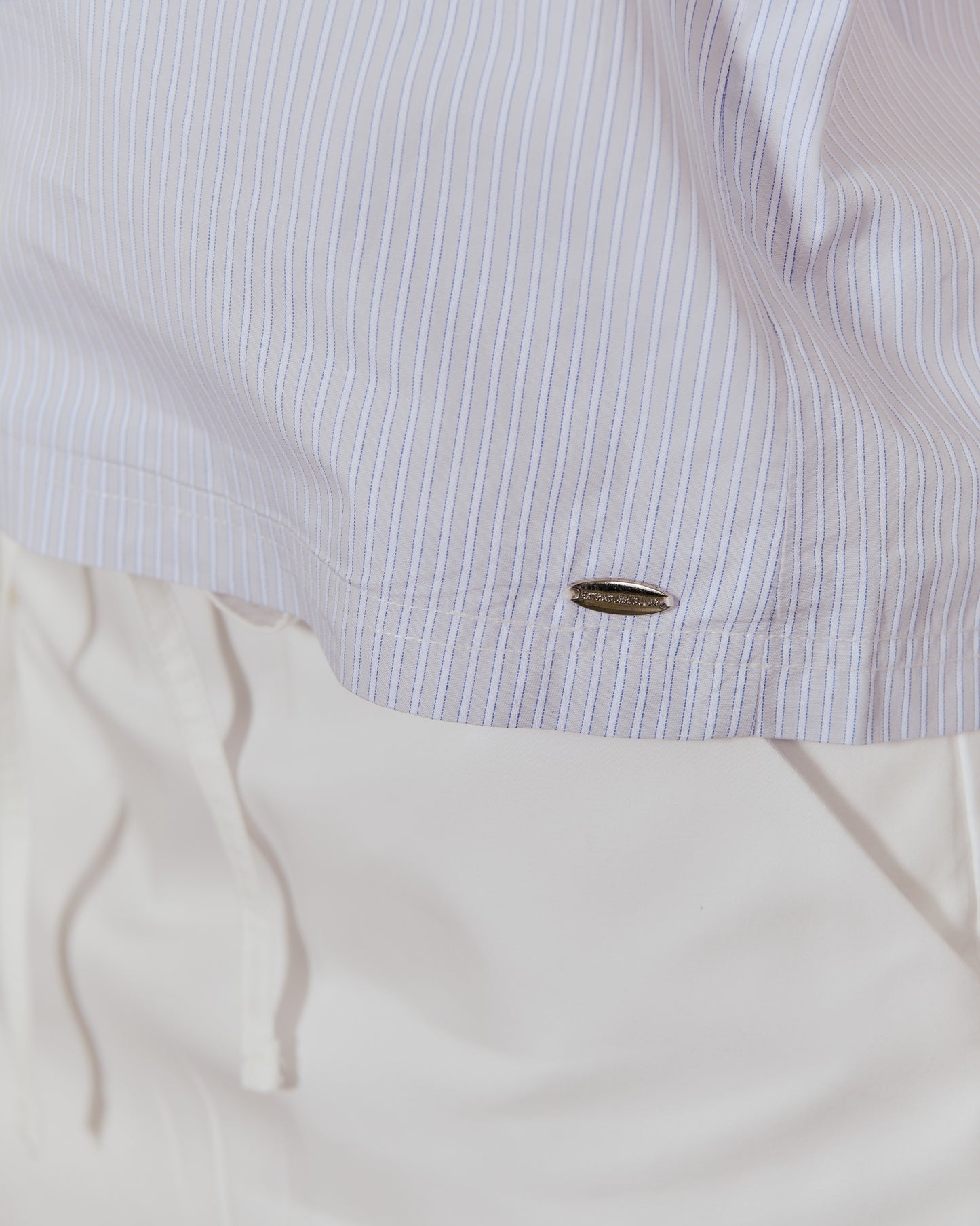 TIE TOP IN BLUE PINSTRIPES