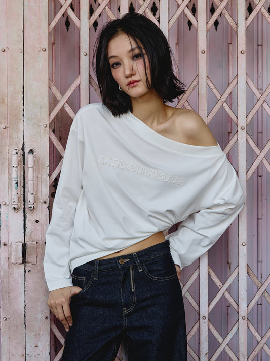 LONGSLEEVE OFF-SHOULDER IN WHITE