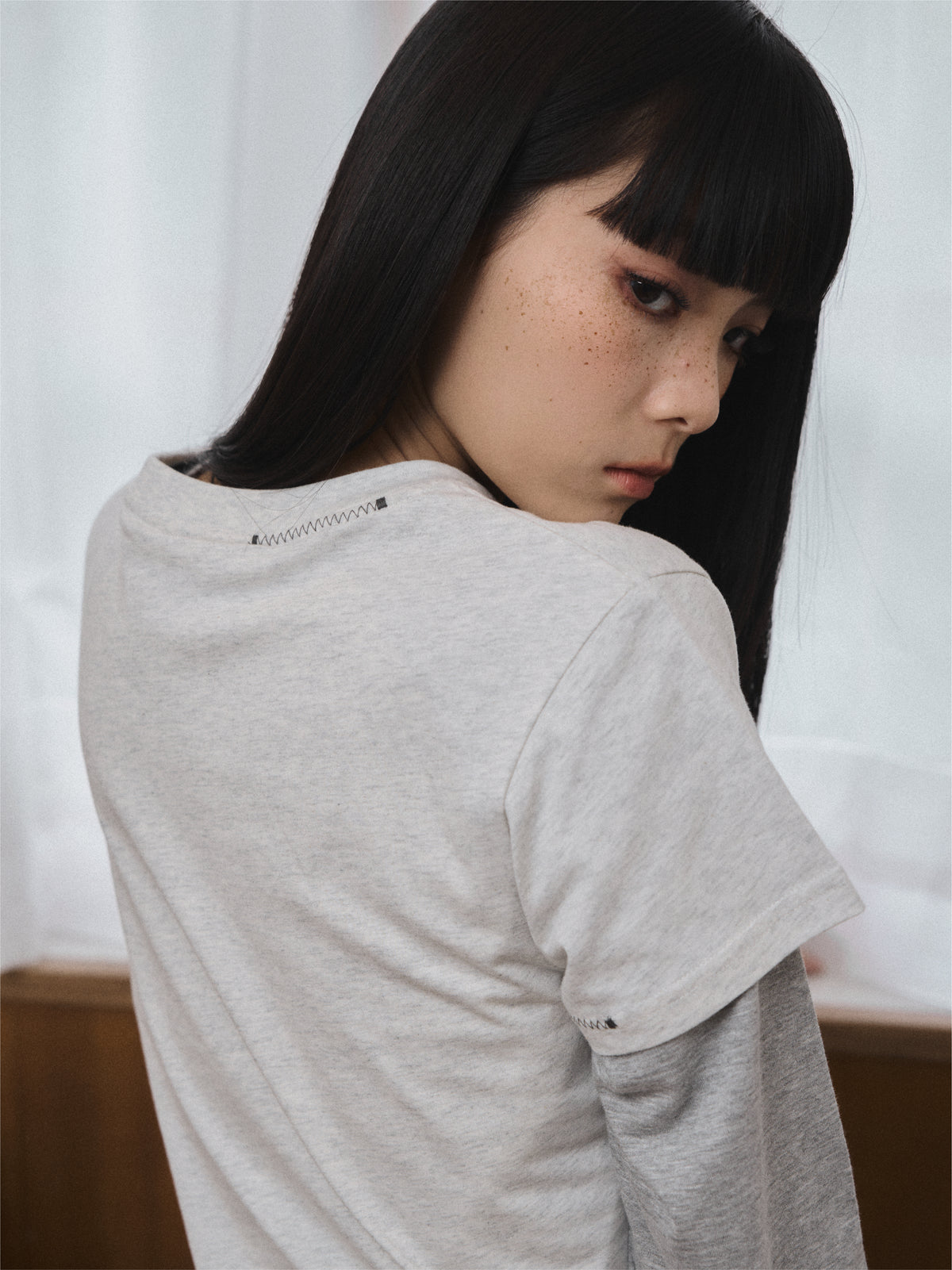 REWORKED LOGO TEE IN LIGHT GREY